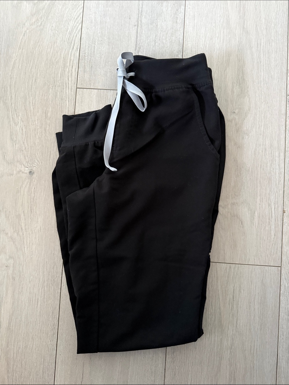Women's FIGS Black Jogger Pants with Gray Drawstring XXS